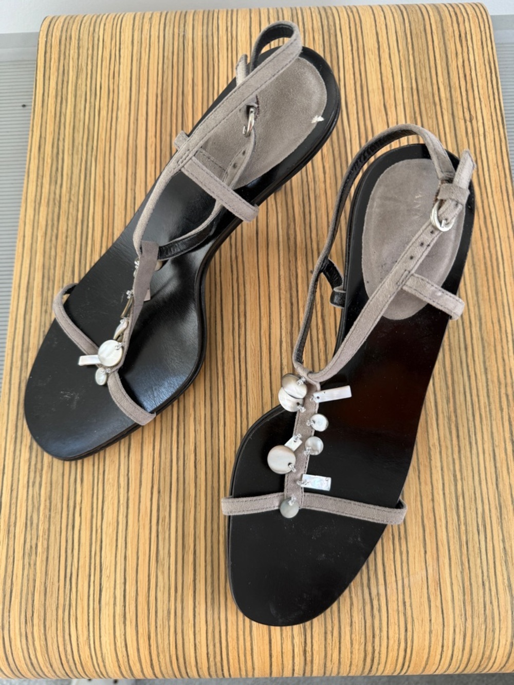 Ann Taylor taupe suede T ankle straps black  Sandals seashells heels shoes 7.5